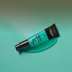 e.l.f. Beauty rehausse ses prévisions après un bond de 38% de ses ventes au 3T (Photo: e.l.f. Beauty)